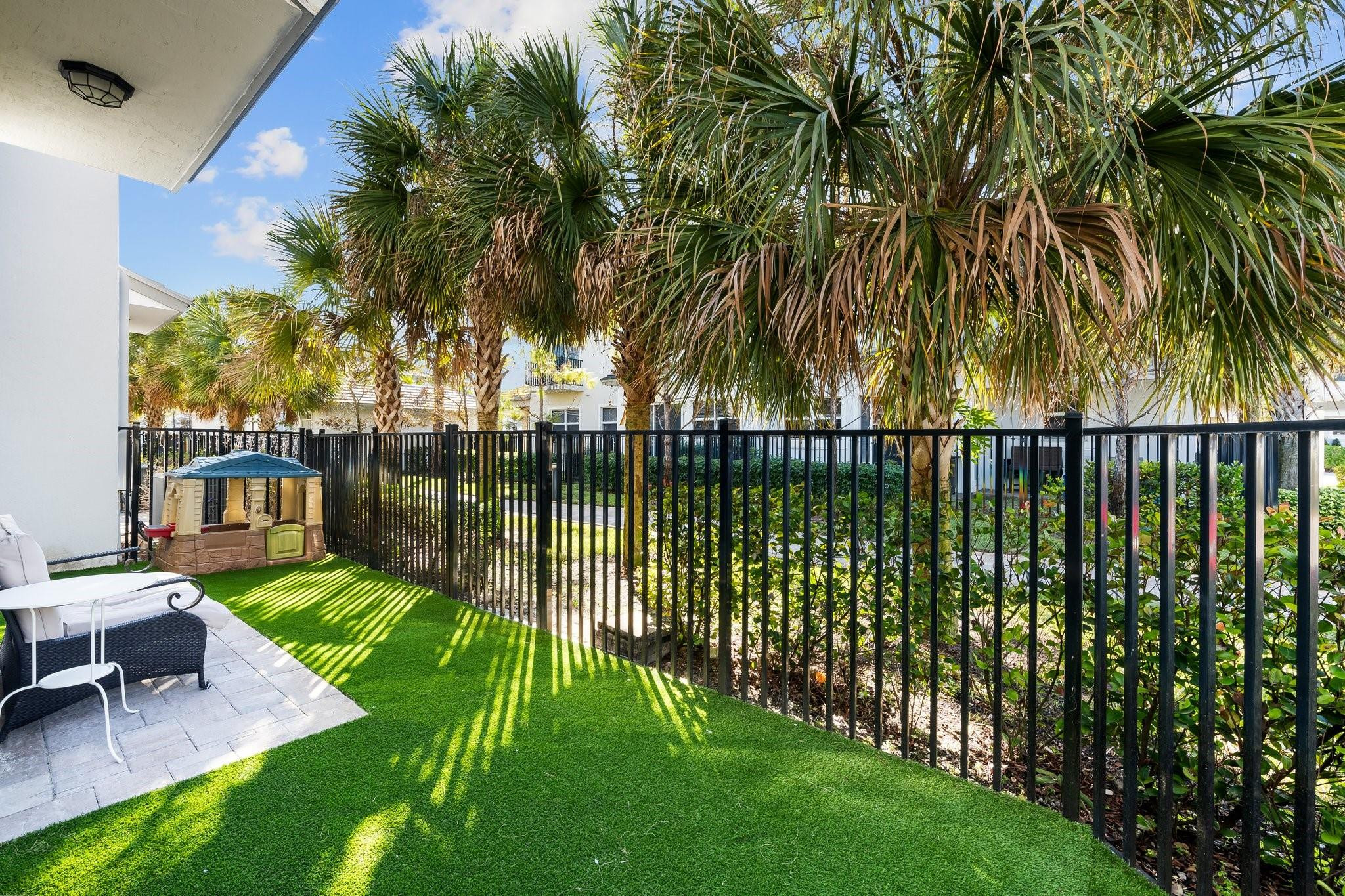 6940 Pines Circle, Unit 45 Pompano Beach, FL 33073 - Photo 29 of 30 Photo 29