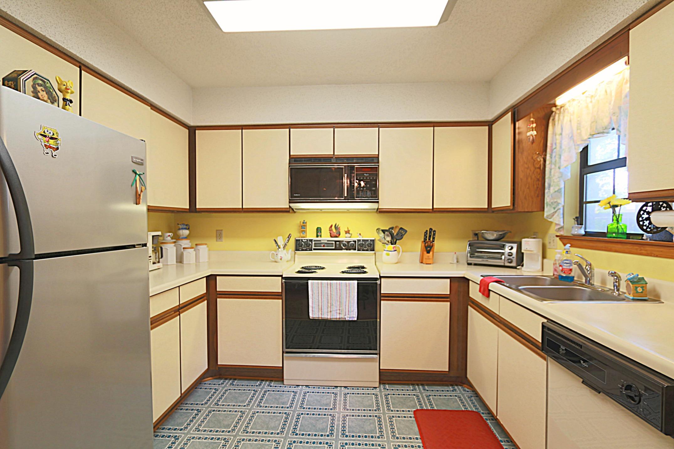 324 Springwood Circle Crestview, FL 32536 - Photo 6 of 15 Kitchen 1