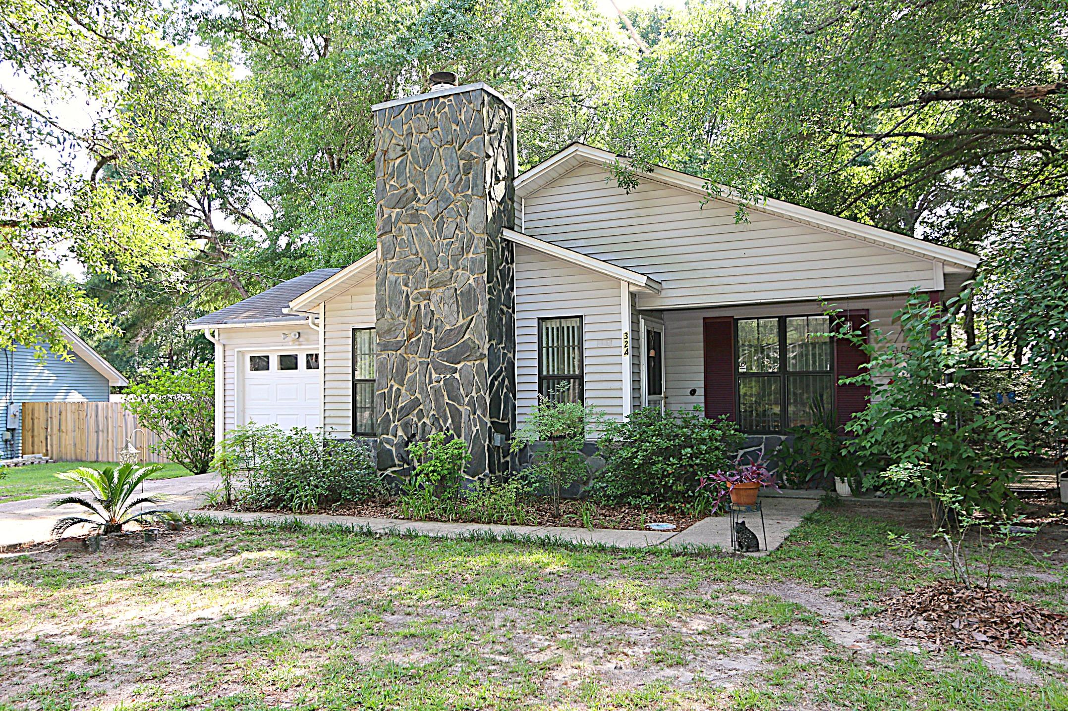 324 Springwood Circle Crestview, FL 32536 - Photo 8 of 15 Front View 1
