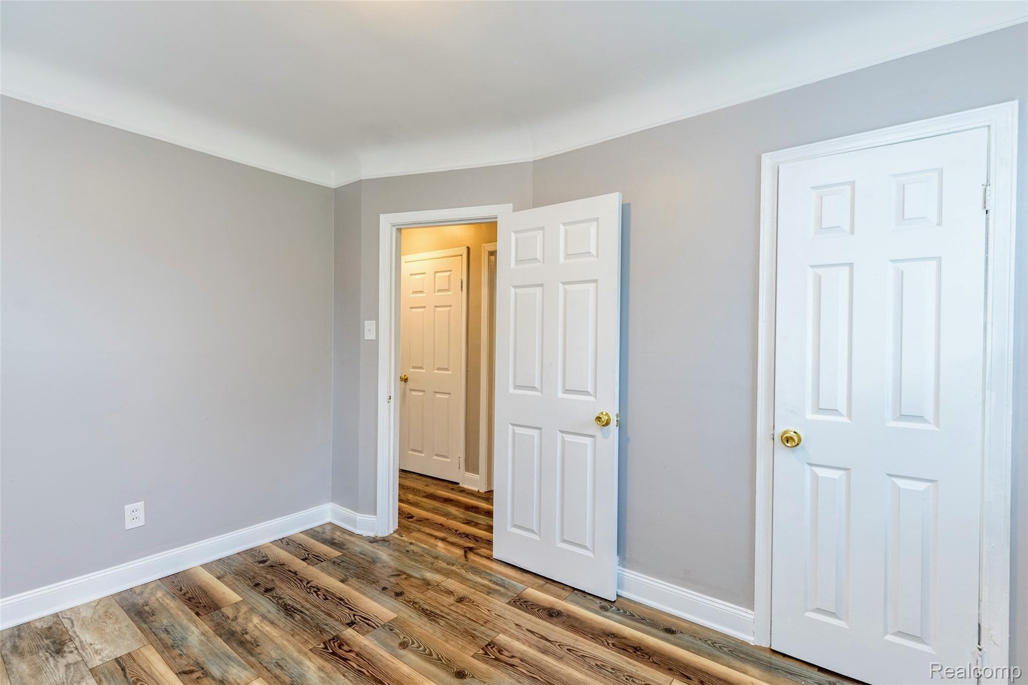 5242 Alter Road Detroit, MI 48224 - Photo 12 of 29 5242 Alter Rd-11.jpg