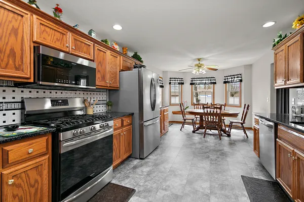 $339,950 | 230 Curwick Drive, Bourbonnais, IL 60914