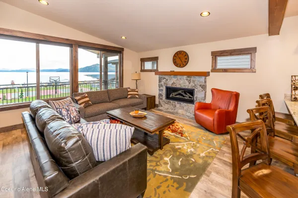 $1,783,000 | 44 Palouse Drive, Nordman, ID 83848