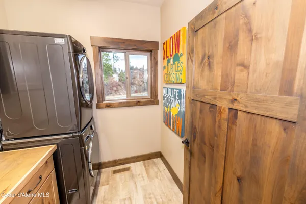 $1,783,000 | 44 Palouse Drive, Nordman, ID 83848