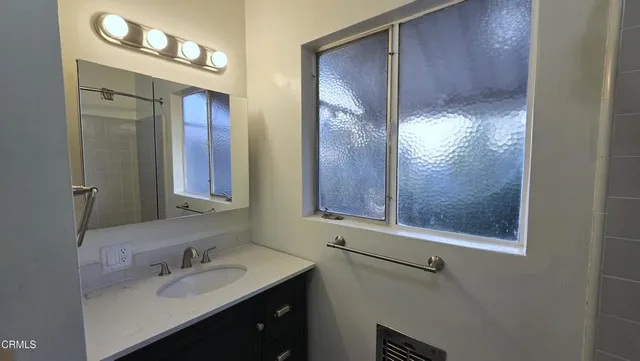 $2,600 | 1483 North Altadena Drive, Pasadena, CA 91107