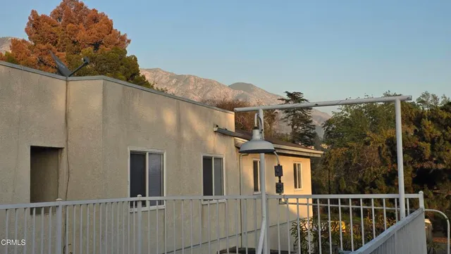 $2,600 | 1483 North Altadena Drive, Pasadena, CA 91107