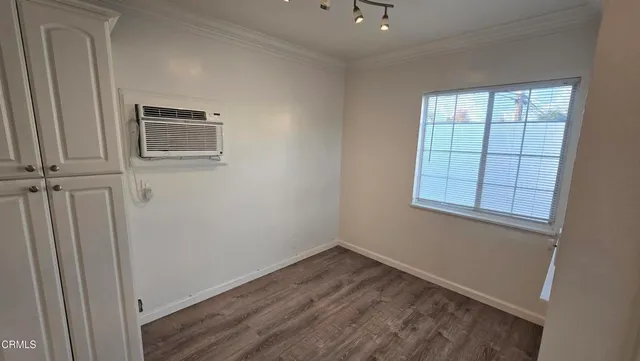 $2,600 | 1483 North Altadena Drive, Pasadena, CA 91107