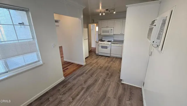 $2,600 | 1483 North Altadena Drive, Pasadena, CA 91107