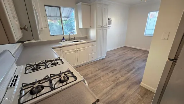 $2,600 | 1483 North Altadena Drive, Pasadena, CA 91107