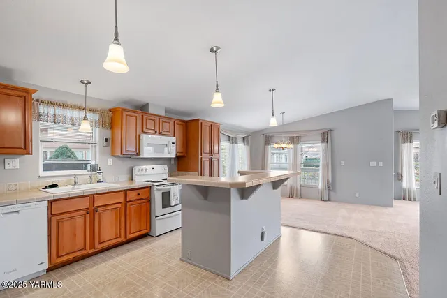 $127,000 | 18 West Washington Avenue, Unit 130, Union Gap, WA 98903