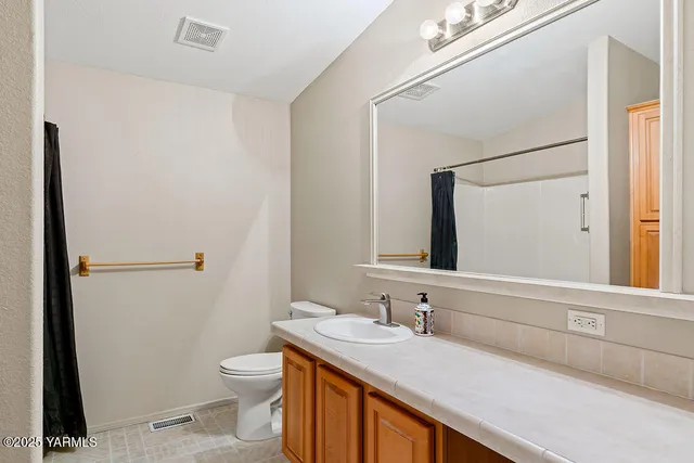 $127,000 | 18 West Washington Avenue, Unit 130, Union Gap, WA 98903