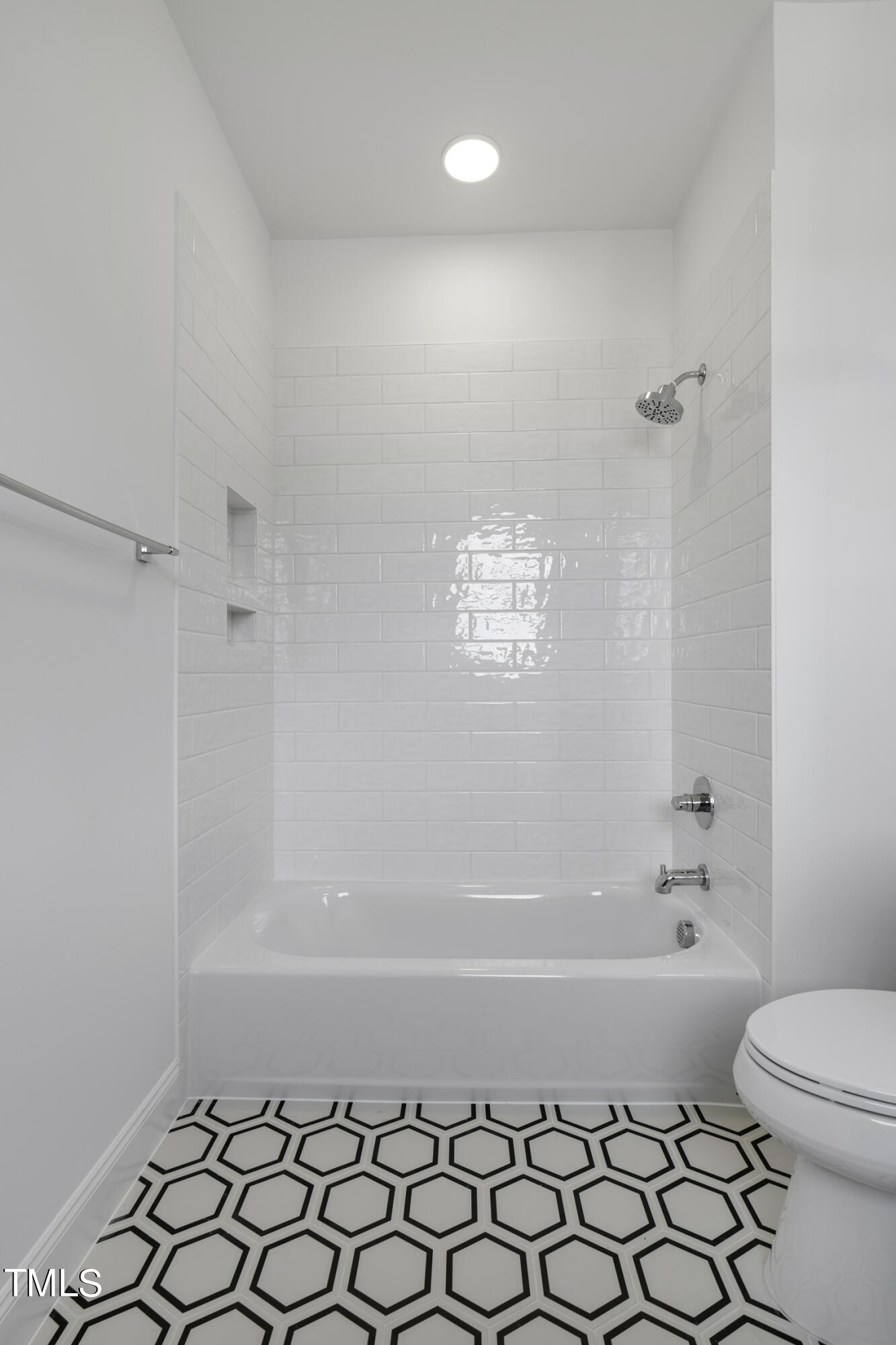 3017 Eden Harbor Court Raleigh, NC 27613 - Photo 23 of 38 Bath 3b