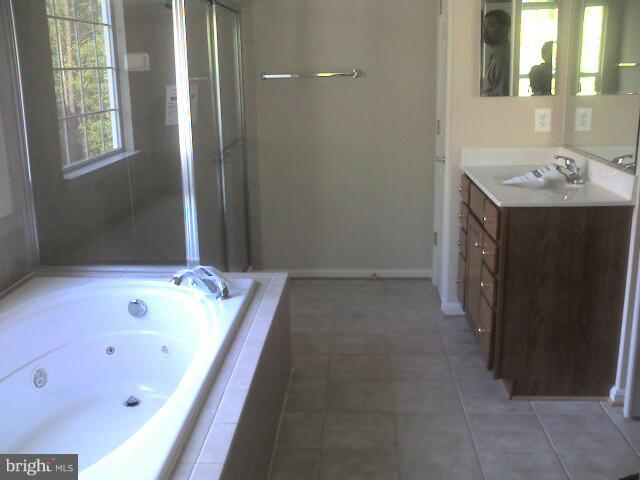 9810 Farm Pond Road Laurel, MD 20708 - Photo 14 of 23 Bath (Master)