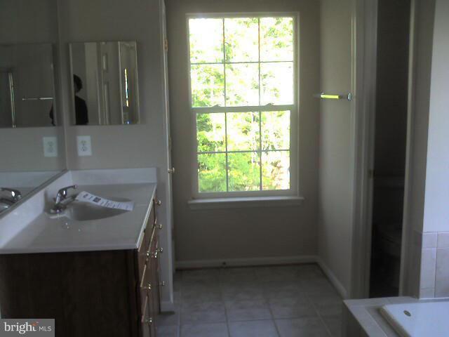 9810 Farm Pond Road Laurel, MD 20708 - Photo 16 of 23 Bath (Master)