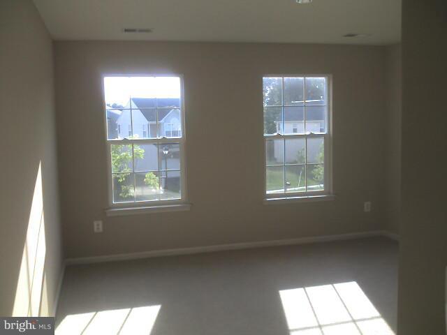 9810 Farm Pond Road Laurel, MD 20708 - Photo 17 of 23 Bedroom