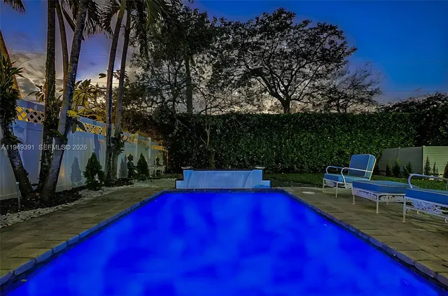 $1,495,000 | 10530 Southwest 77th Avenue, Unit 1, Pinecrest, FL 33156