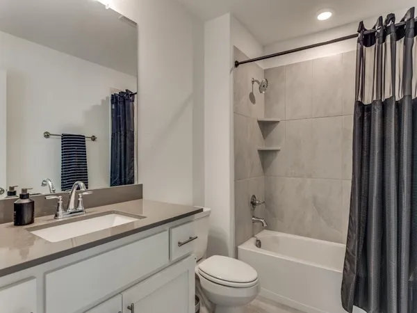 $2,200 | 5109 Community Street, Haltom City, TX 76117