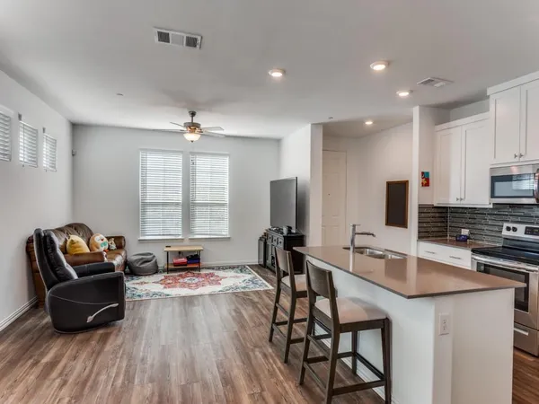 $2,200 | 5109 Community Street, Haltom City, TX 76117