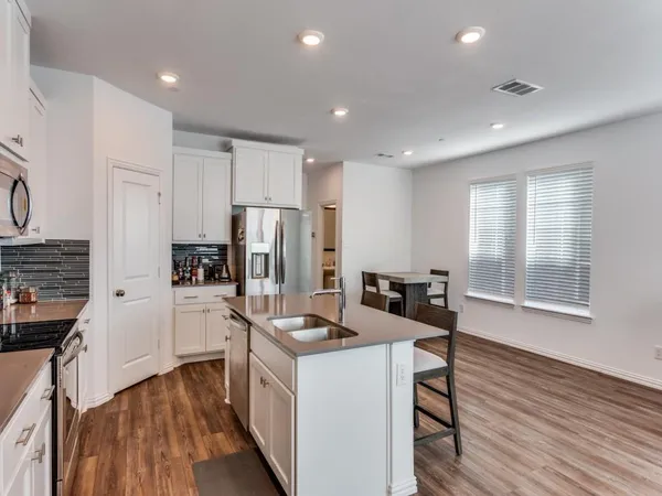 $2,200 | 5109 Community Street, Haltom City, TX 76117