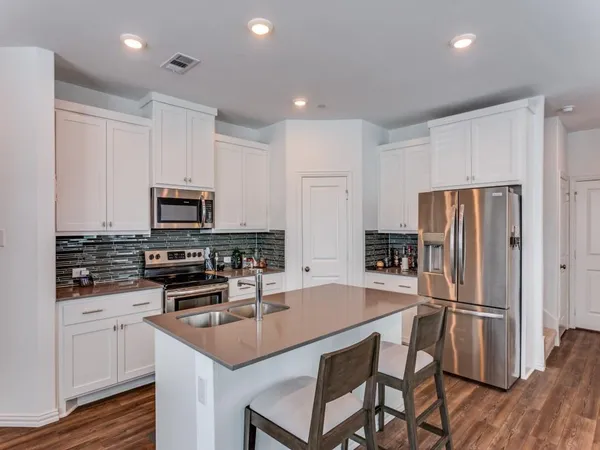 $2,200 | 5109 Community Street, Haltom City, TX 76117