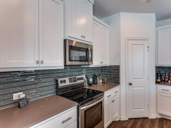 $2,200 | 5109 Community Street, Haltom City, TX 76117