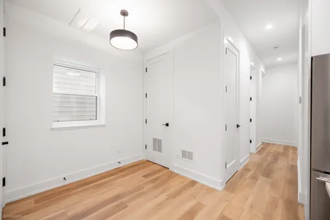$7,250 | 2113 North Kenmore Avenue, Unit 2, Chicago, IL 60614