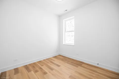 $7,250 | 2113 North Kenmore Avenue, Unit 2, Chicago, IL 60614