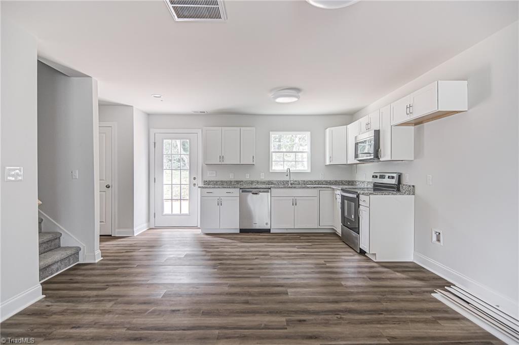 901 Howard Place High Point, NC 27262 - Photo 8 of 37 Gallery Image 8