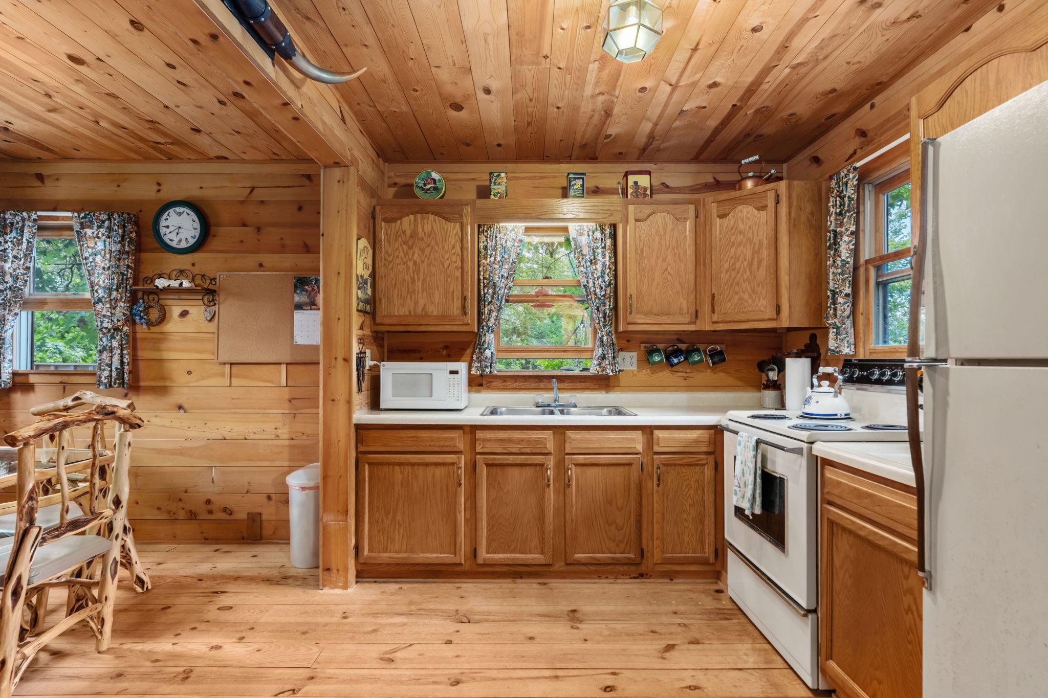24891 Sunset Ridge Lane Eastman, WI 54626 - Photo 13 of 38