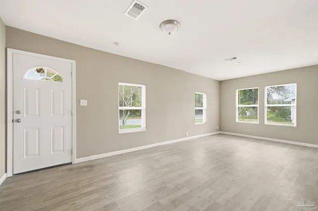 $190,000 | 206 South 2nd Street, Pensacola, FL 32507