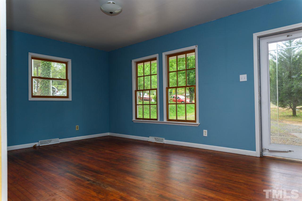 1806 Robinhood Road Durham, NC 27701 - Photo 3 of 11