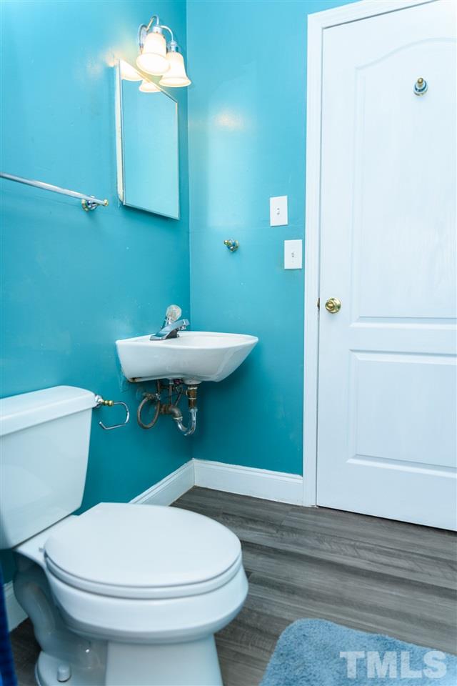 1806 Robinhood Road Durham, NC 27701 - Photo 7 of 11