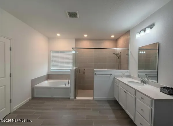 $2,400 | 7212 Calamint Avenue, Jacksonville, FL 32219