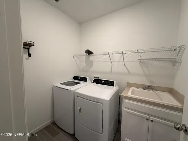 $2,400 | 7212 Calamint Avenue, Jacksonville, FL 32219