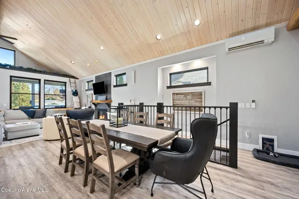 $1,390,000 | 715 North Government Way, Coeur D'Alene, ID 83814