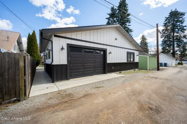 $1,390,000 | 715 North Government Way, Coeur D'Alene, ID 83814
