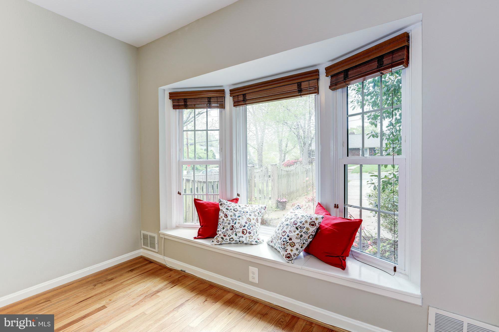 206 Whitestone Road Silver Spring, MD 20901 - Photo 14 of 30 Bedroom