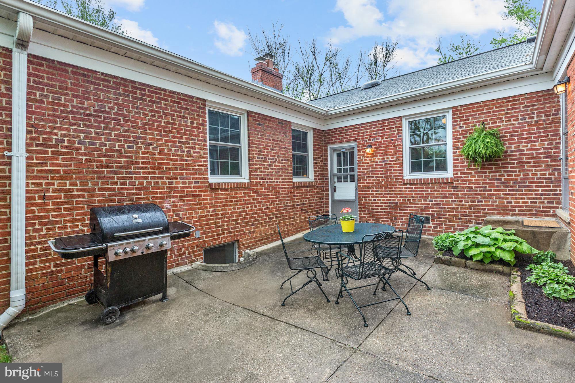 206 Whitestone Road Silver Spring, MD 20901 - Photo 30 of 30 Exterior (Rear)