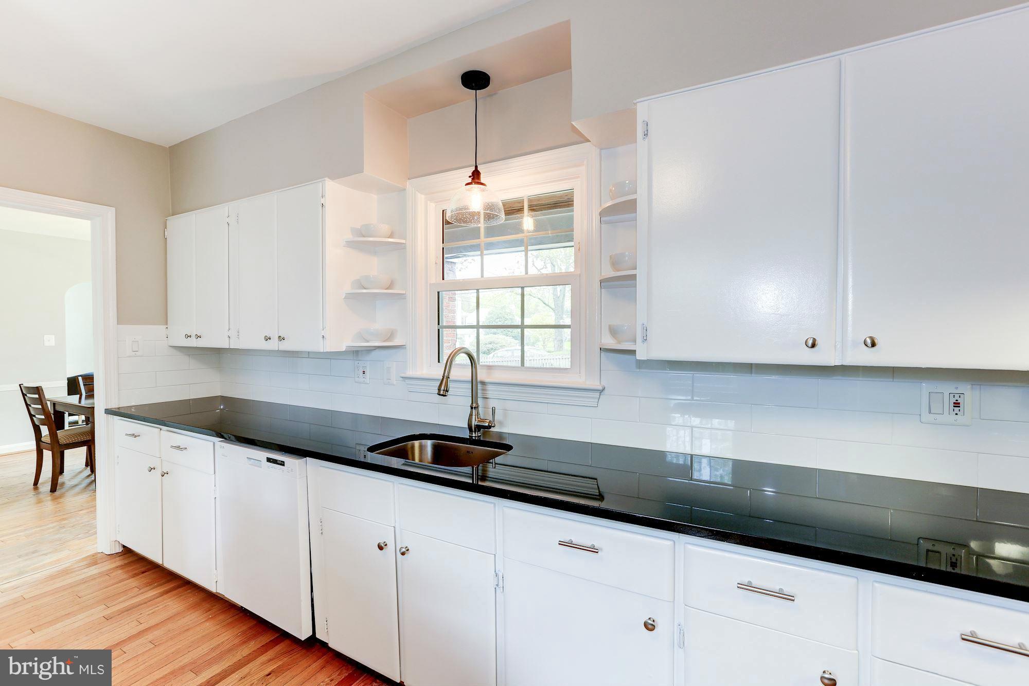 206 Whitestone Road Silver Spring, MD 20901 - Photo 10 of 30 Kitchen