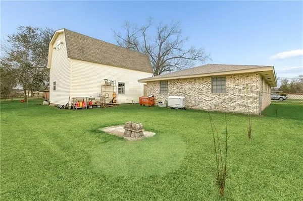 $265,000 | 217 Ellen Street, Ama, LA 70031