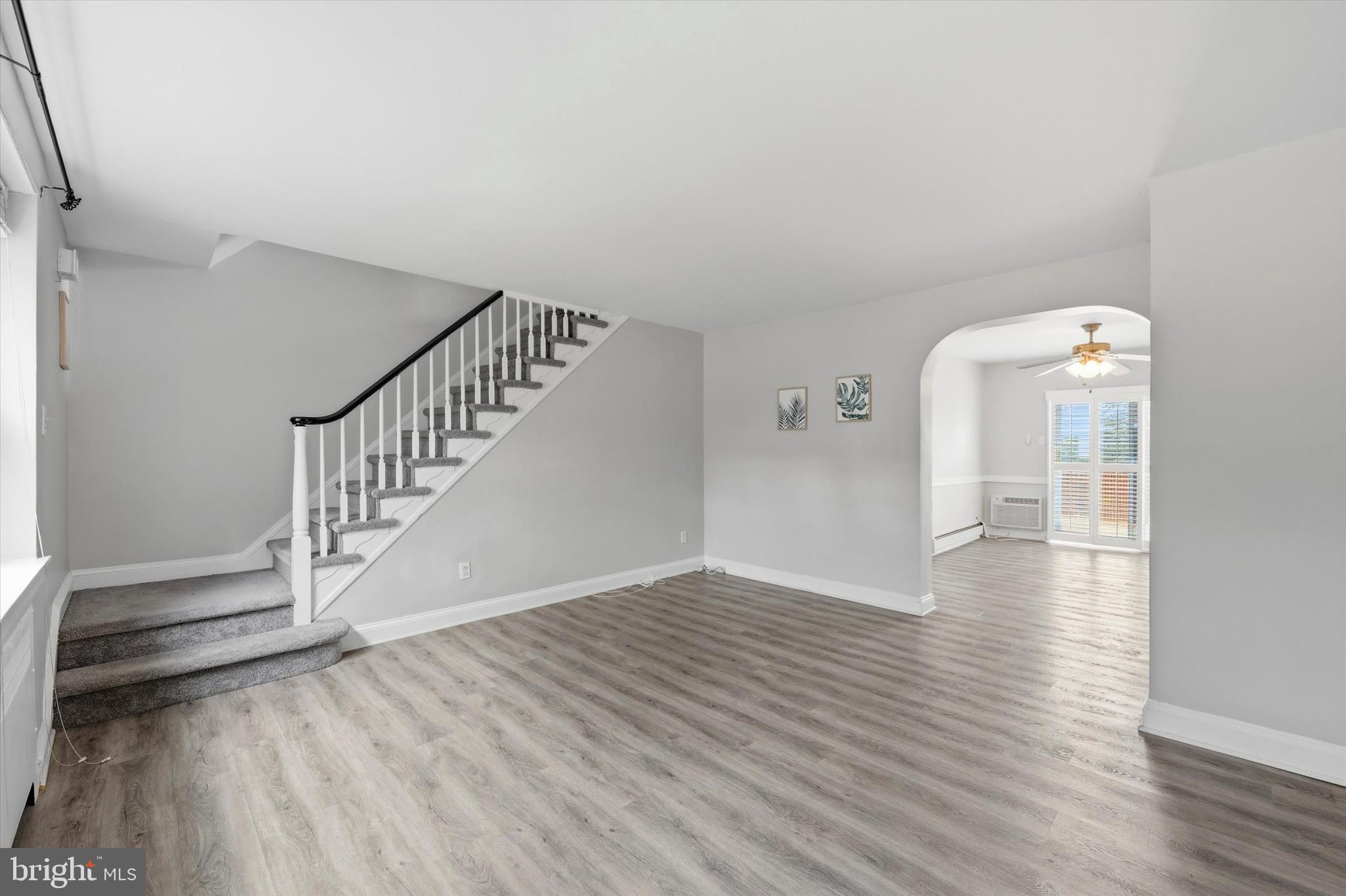 110 Academy Lane Upper Darby, PA 19082 - Photo 2 of 25 Modern Living Room
