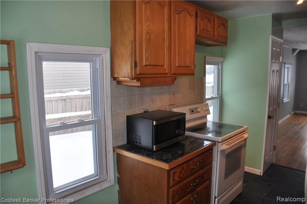 6601 Windiate Road Clarkston, MI 48346 - Photo 13 of 20