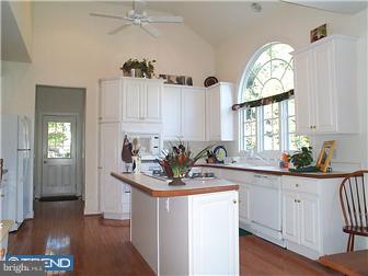 315 Homestead Road Wayne, PA 19087 - Photo 4 of 12 Kitchen