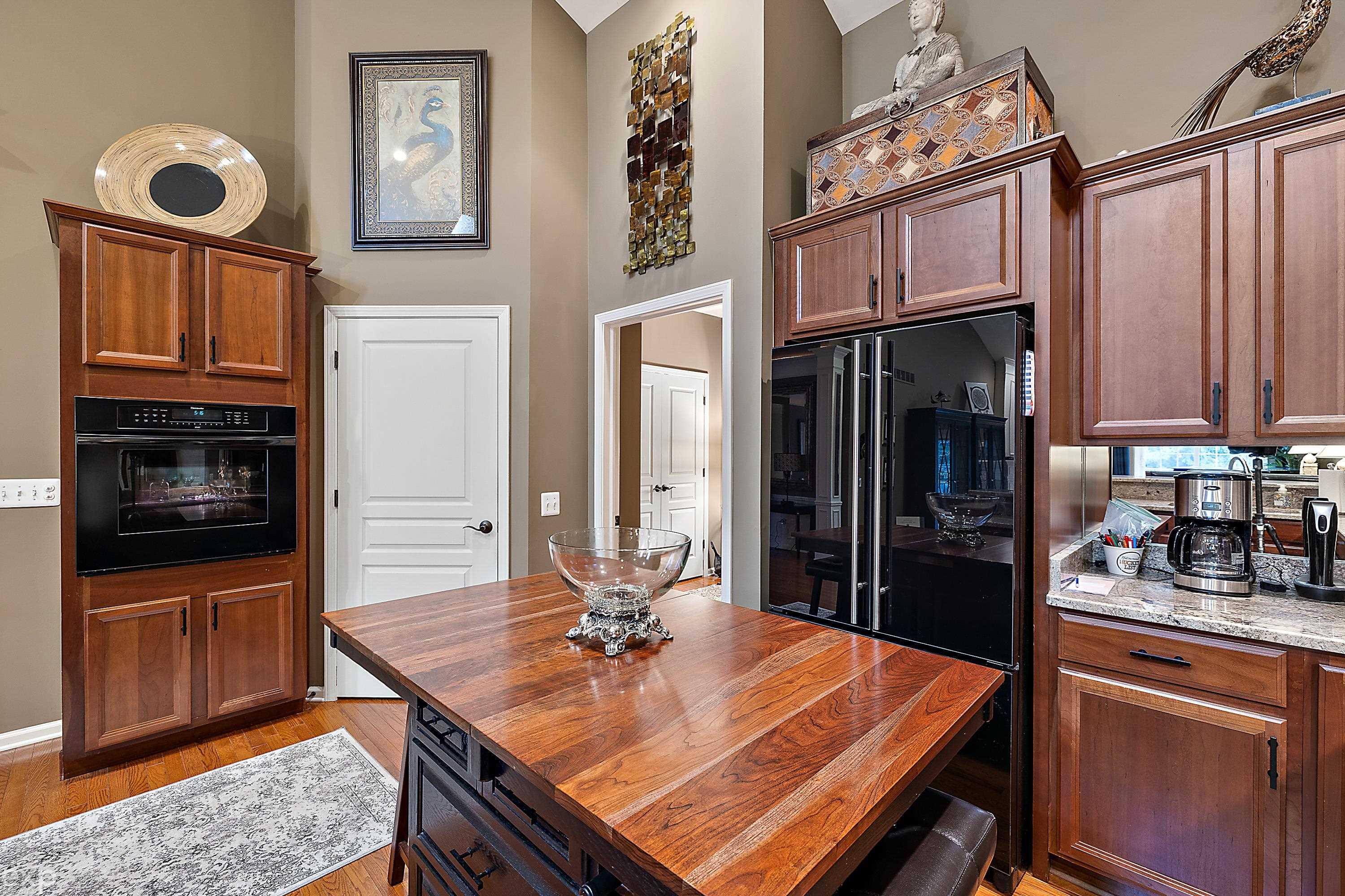 647 Telya Ridge Milford, MI 48381 - Photo 19 of 56 50126626-18.JPG
