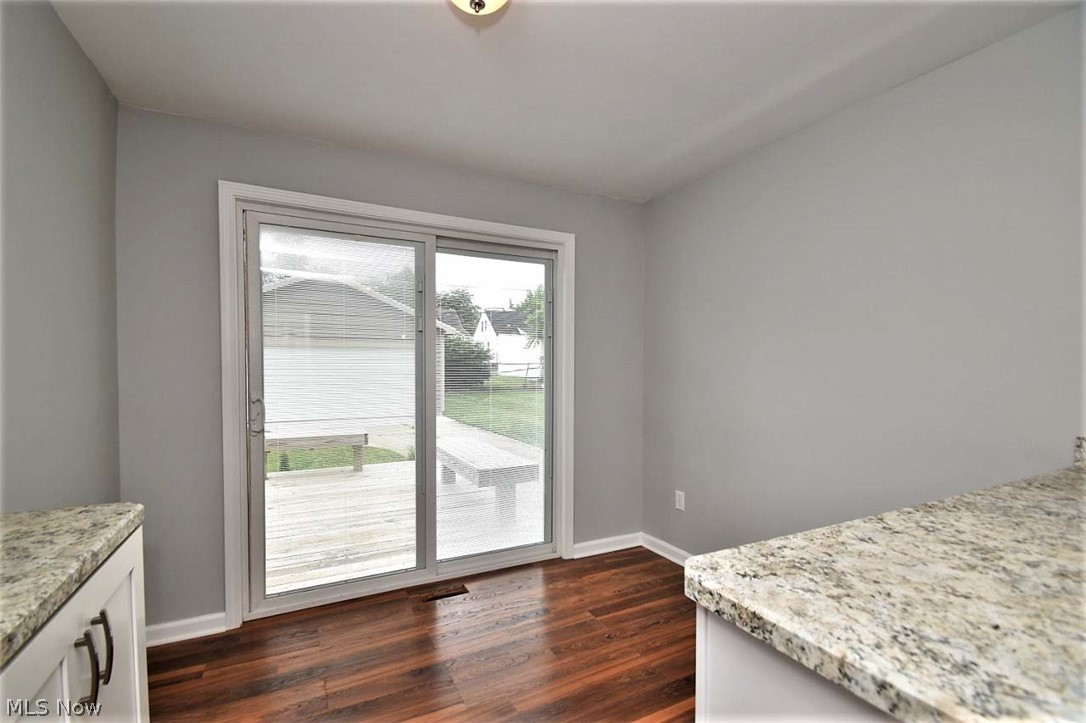 4186 Verona Road Cleveland, OH 44121 - Photo 10 of 35 Gallery Image 10