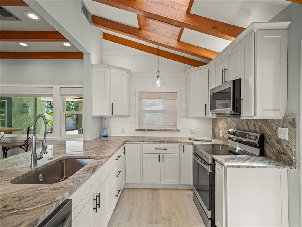 30 160th Avenue Redington Beach, FL 33708 - Photo 15 of 46