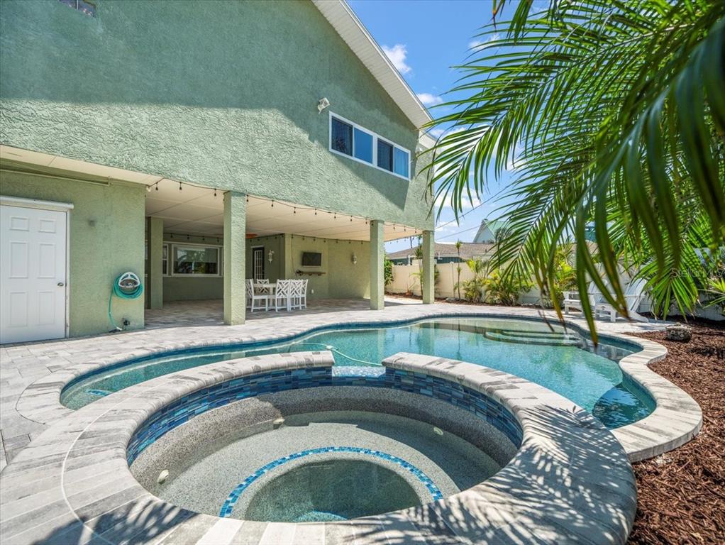 30 160th Avenue Redington Beach, FL 33708 - Photo 4 of 46