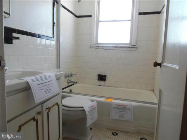 230 Kingston Road Baltimore, MD 21220 - Photo 15 of 18 Bath