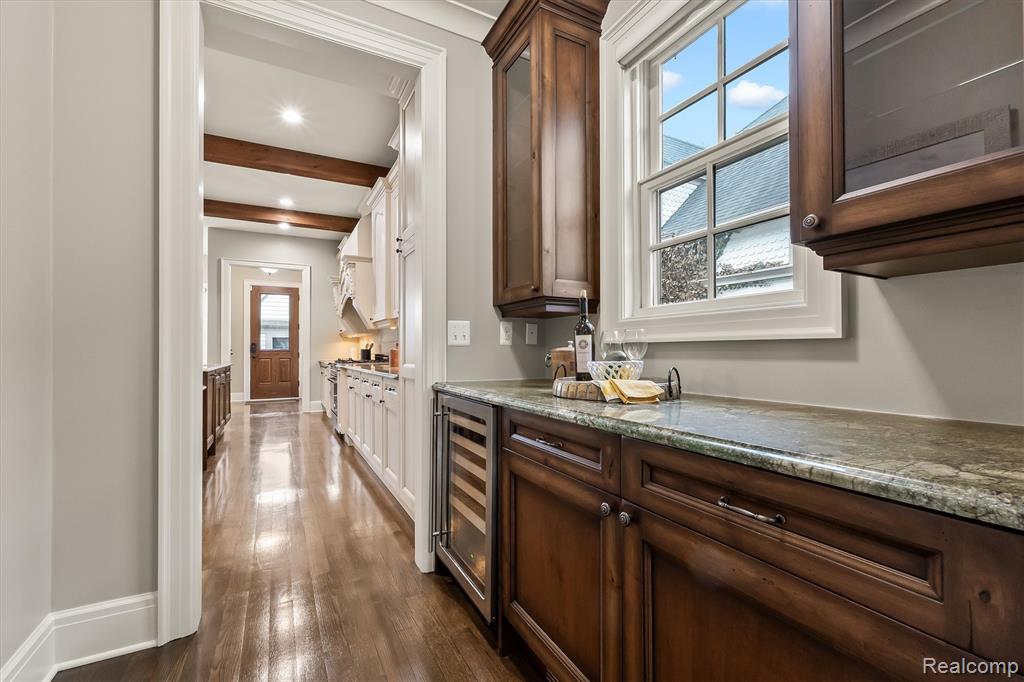 556 Ridgedale Avenue Birmingham, MI 48009 - Photo 16 of 39 Gallery Image 16
