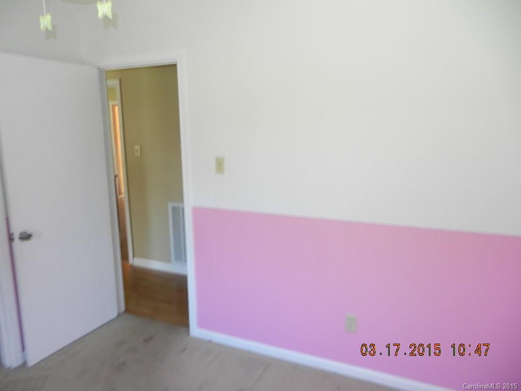 8414 Vagabond Road, Unit 13 Charlotte, NC 28227 - Photo 4 of 17 Gallery Image 4