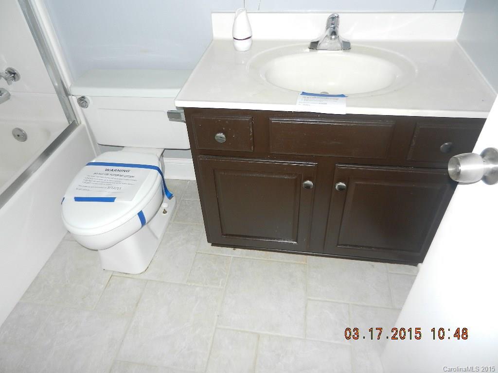 8414 Vagabond Road, Unit 13 Charlotte, NC 28227 - Photo 5 of 17 Gallery Image 5
